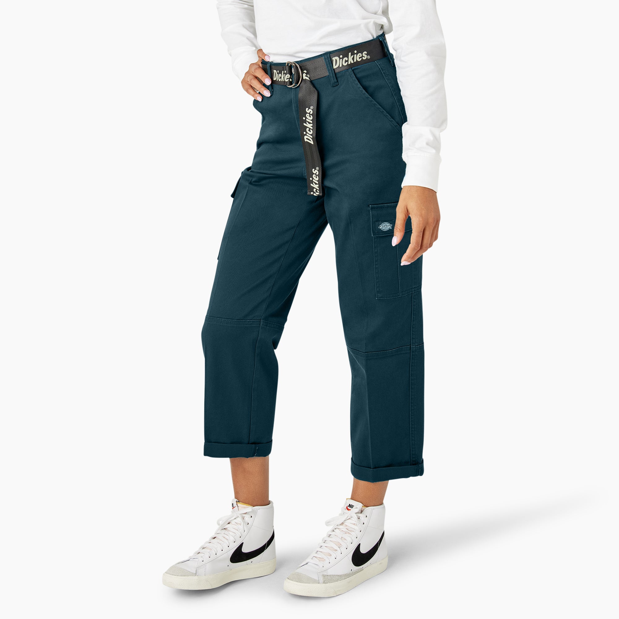 Women's Relaxed Fit Cropped Cargo Pants - Image 3