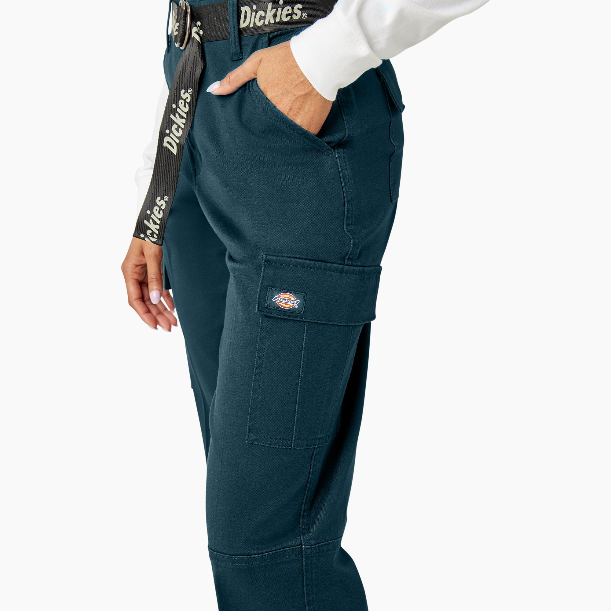 Women's Relaxed Fit Cropped Cargo Pants - Image 8