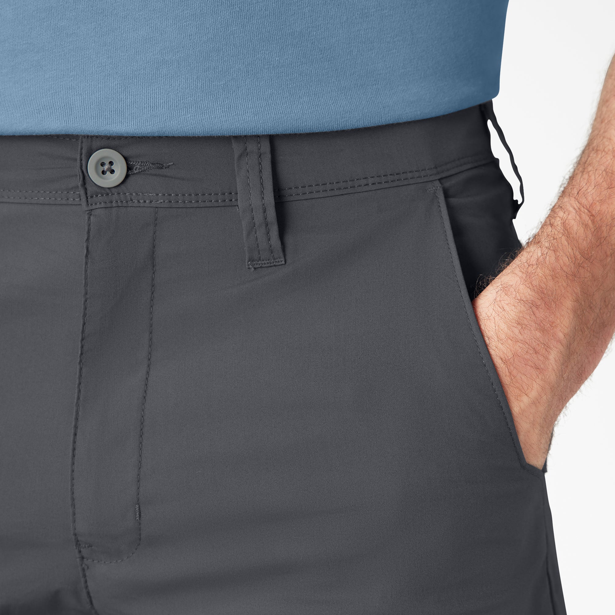 FLEX Cooling Regular Fit Utility Shorts. 11 - Image 4