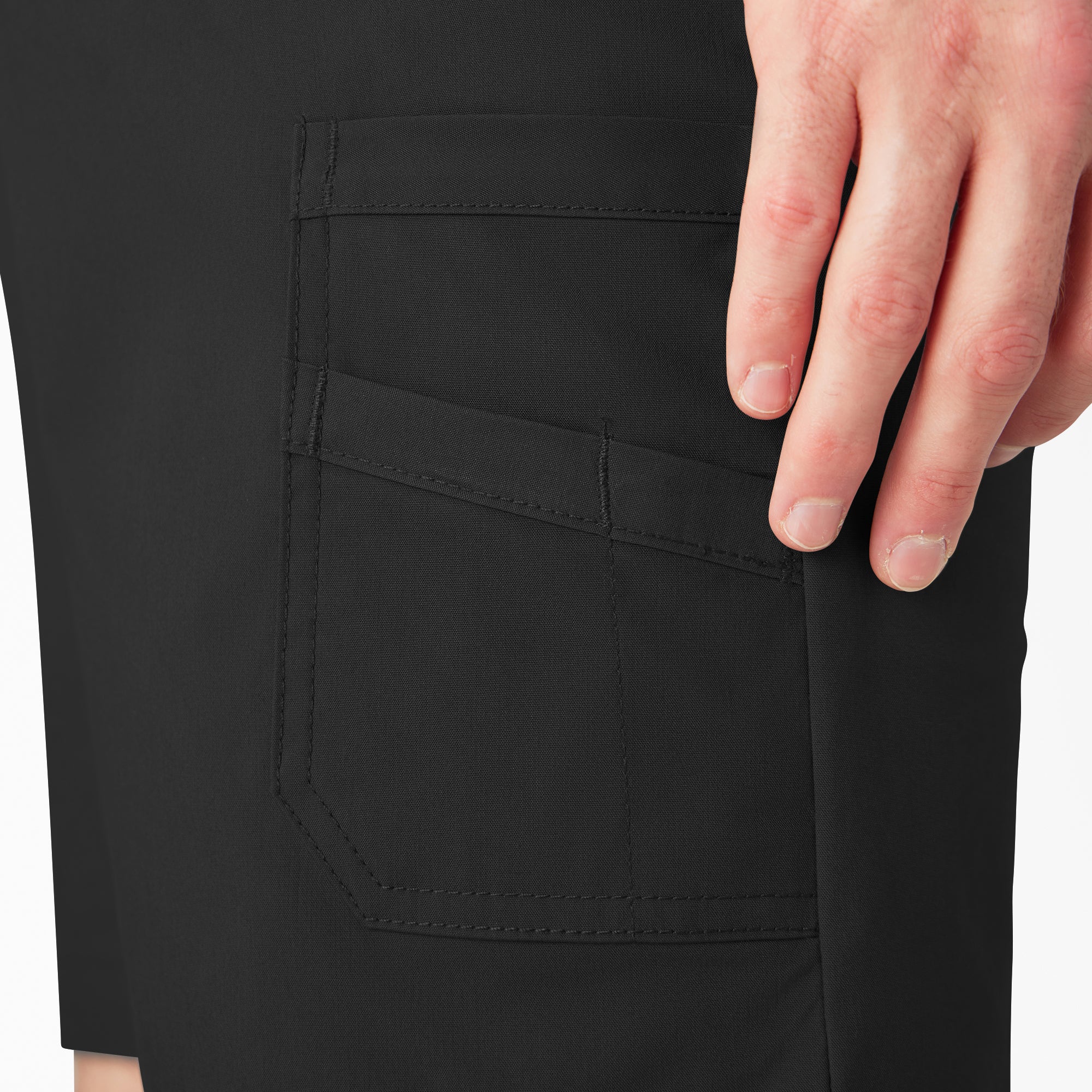 FLEX Cooling Regular Fit Utility Shorts. 11 - Image 5