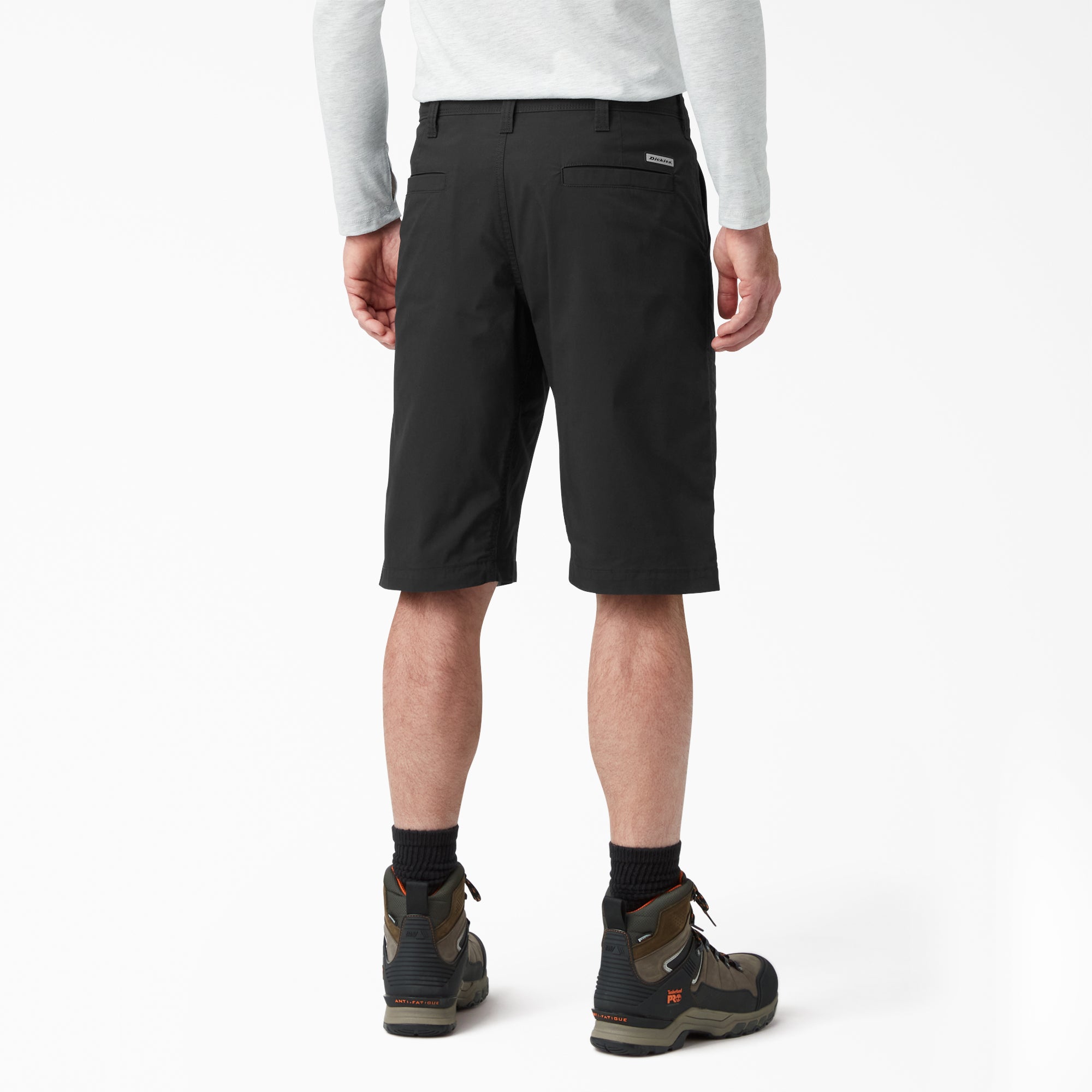 FLEX Cooling Regular Fit Utility Shorts. 13 - Image 2