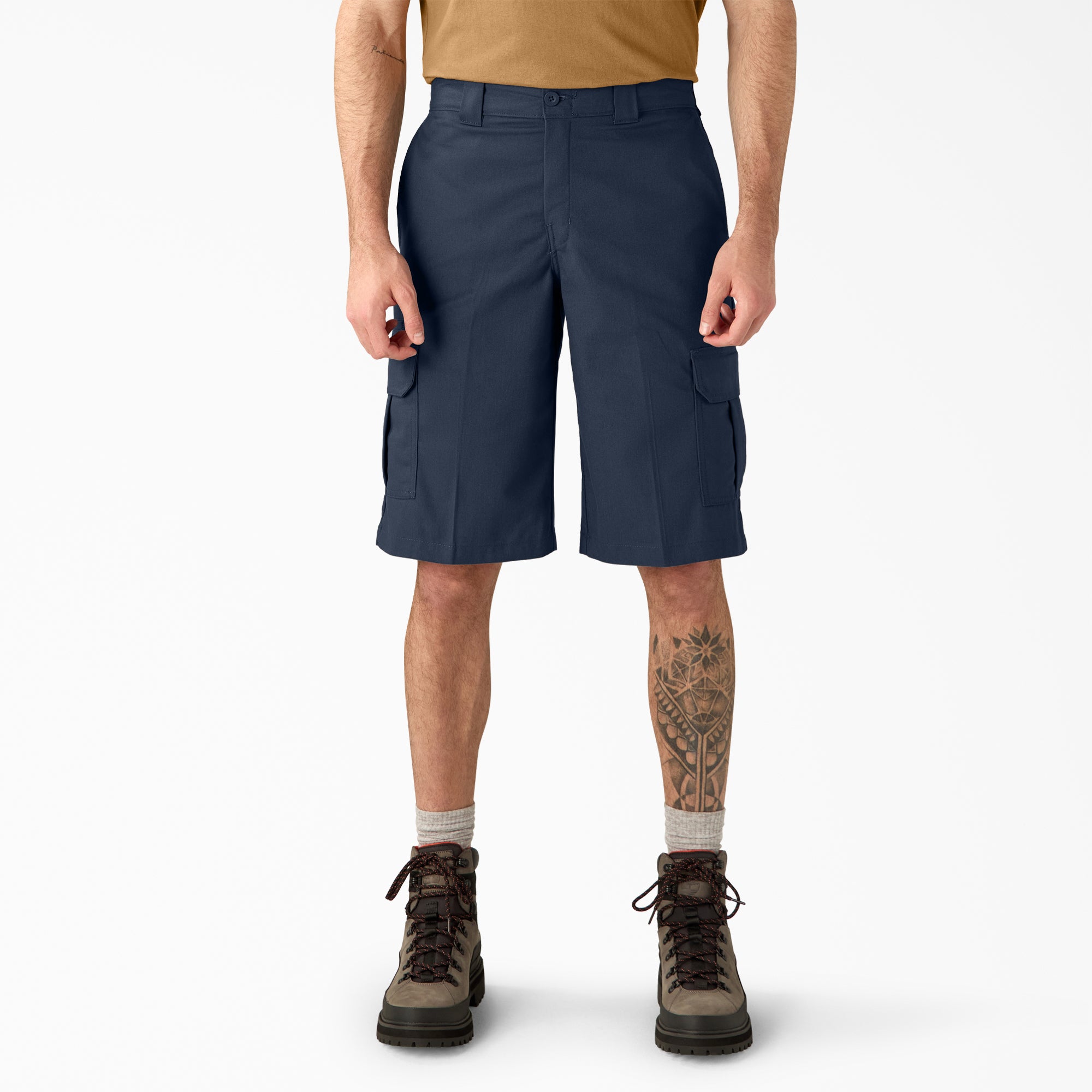 FLEX Relaxed Fit Cargo Shorts. 13